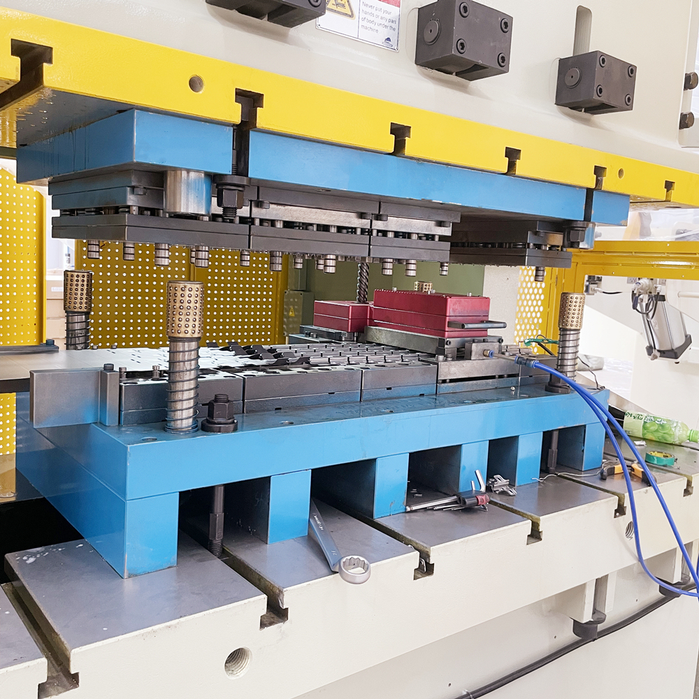 Cabinet Hinge Cold Automatic Stamping Mold