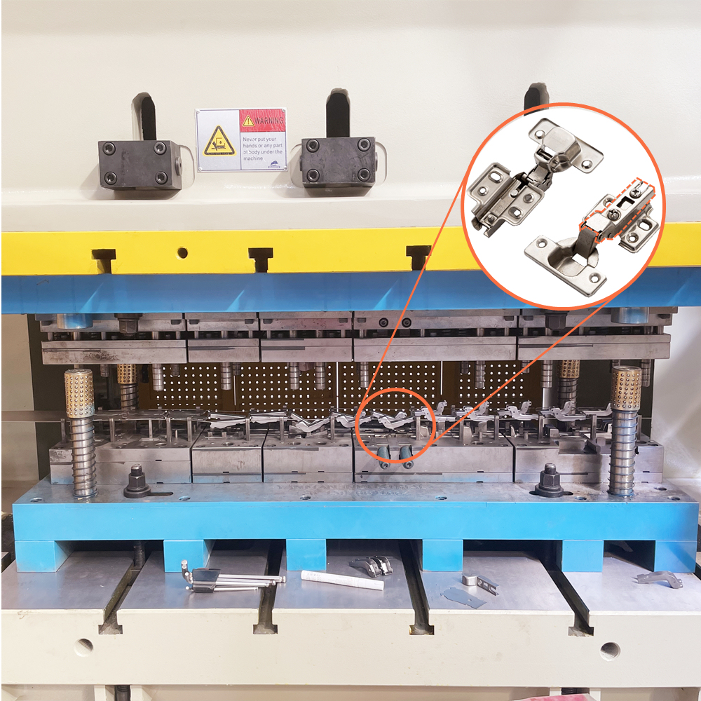 Cabinet Insert Hinge Crank15 Arm Progressive Stamping Die Manufacturer