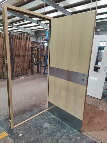 wooden surface finish doors with S.S kick&amp;push plate,UL Listed 120 Minutes fire rated