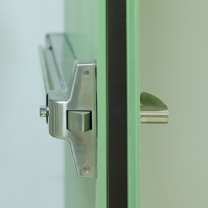 UL Certificated Fire rated emergency exit door steel double fireproof door with panic bar & trim