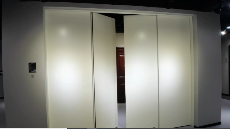 Automatic Folding Fire Rated Steel Doors Oversize Fireproof Metal Foldable Doors