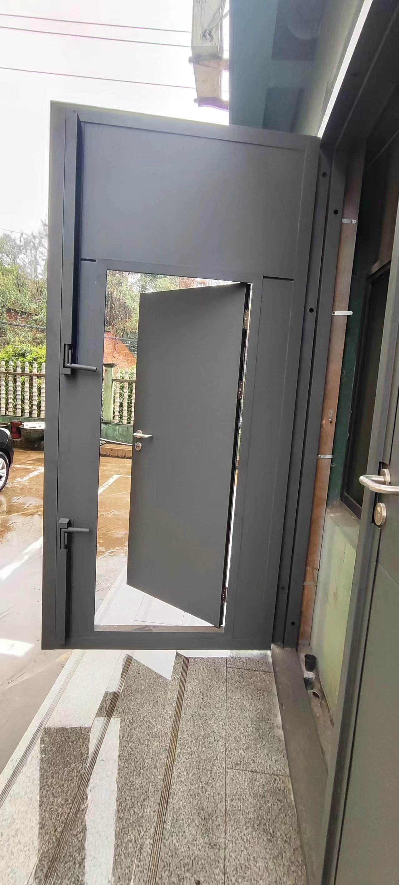 UL 120 Minutes oversize fire rated steel door with pedestrian door inserted