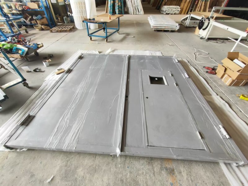 Oversized Steel Heat-Insulating Double Leaf Steel Door with Inserted Pedestrian Door