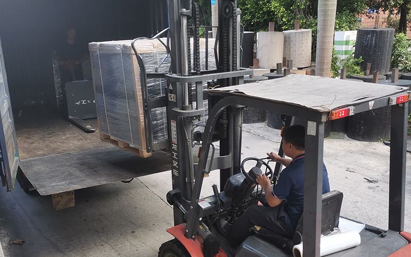 Factory rubber floor mat shipment and packing