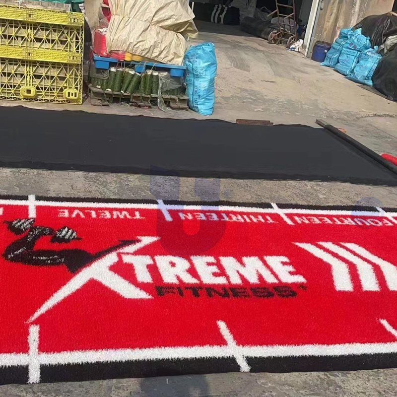 UNI - Red Gym Turf in Mexico