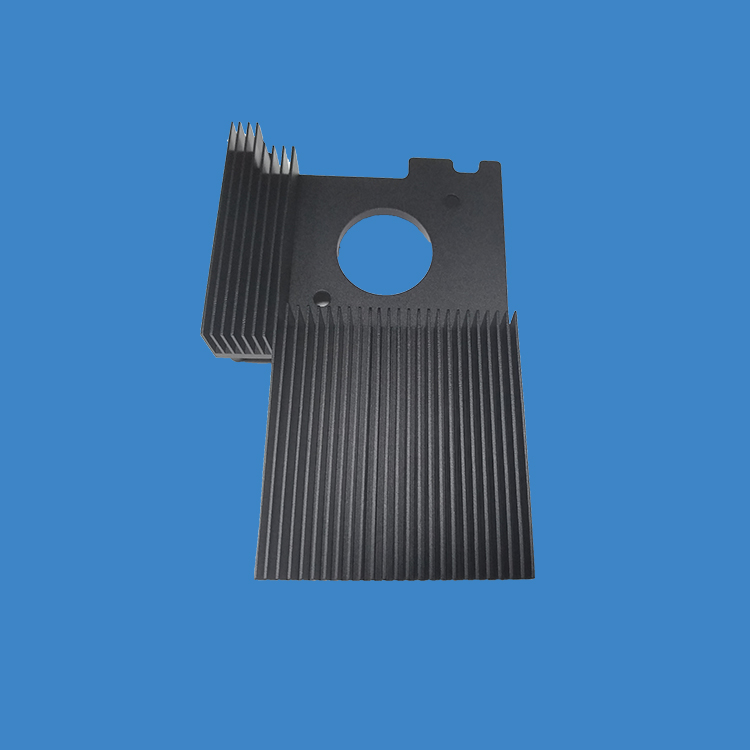 Customized Extruded fins heatsinks with black anodic oxidation
