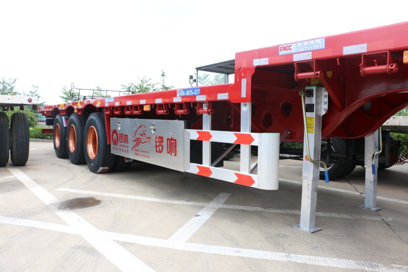 3Axle Truck 40feet Low Flatbed Flat Lowbed Gooseneck lowboy Semi Trailers Tri for sale