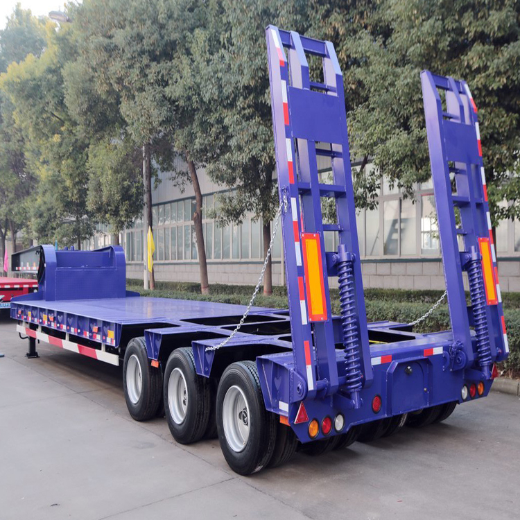 3Axle Truck 40feet Low Flatbed Flat Lowbed Gooseneck lowboy Semi Trailers Tri for sale