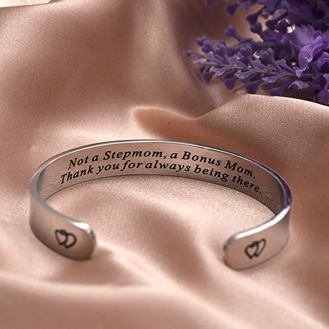 LParkin Not a Stepmom a Bonus Mom Stepmom Gift Jewelry Bracelet for Stepmon Birthday Gifts