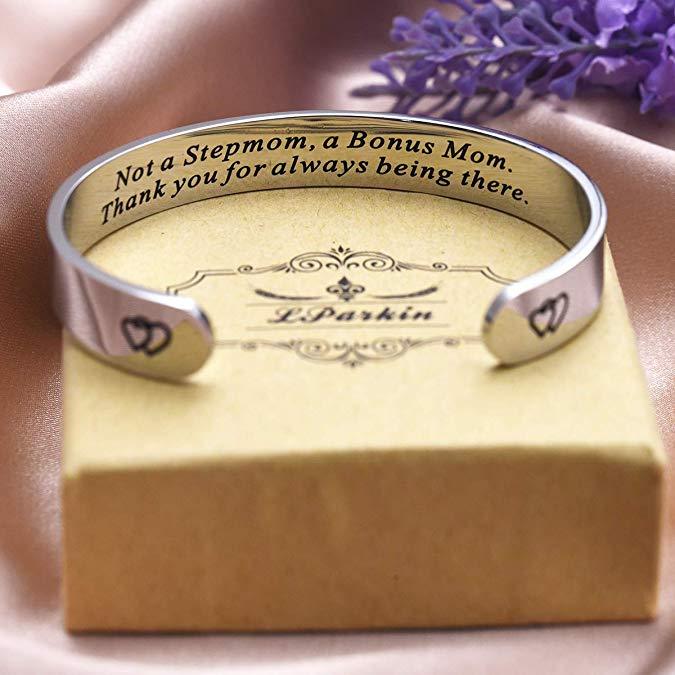 LParkin Not a Stepmom a Bonus Mom Stepmom Gift Jewelry Bracelet for Stepmon Birthday Gifts