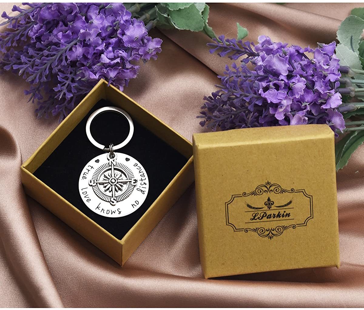 LParkin Going Away Gifts for Friends Best Friend Keychain Boyfriend Girlfriend Keychain Long Distance Relationship Gifts True Love Knows No Distance C