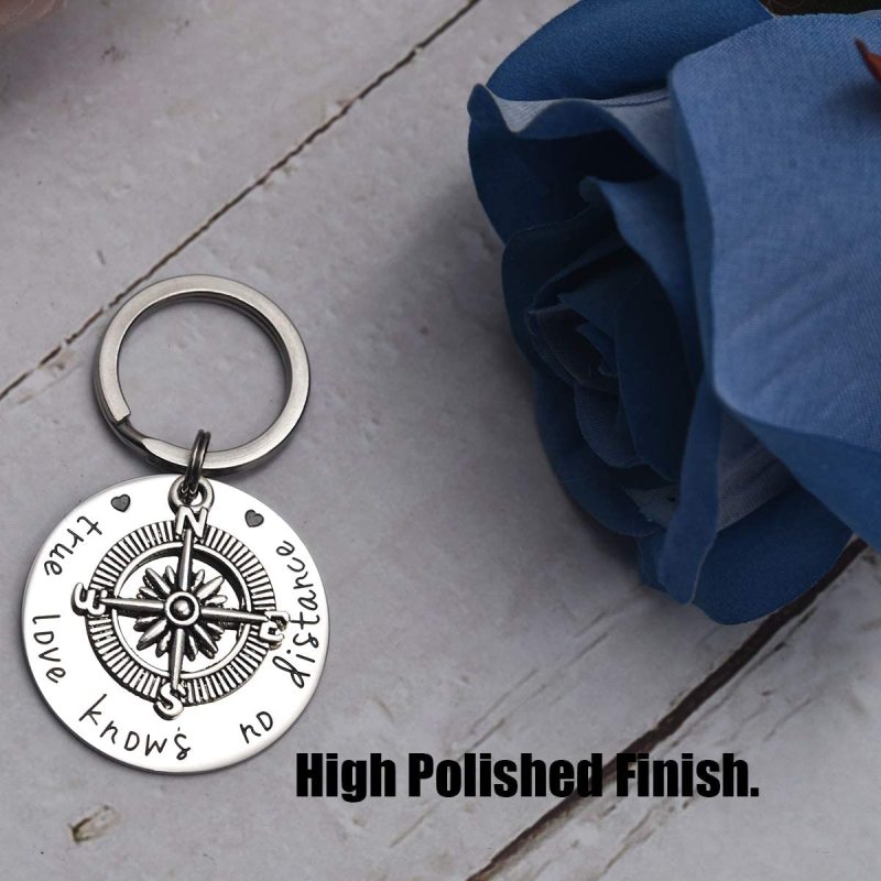 LParkin Going Away Gifts for Friends Best Friend Keychain Boyfriend Girlfriend Keychain Long Distance Relationship Gifts True Love Knows No Distance C