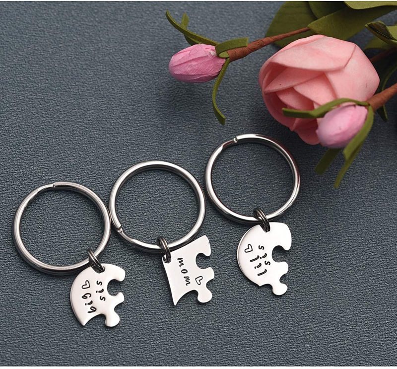 LParkin Mother Daughter Keychain Gifts Jewelry Mom Big Sis Little Sis Keychain Sisters Gift Stainless Steel Sisters Mom Keyrings