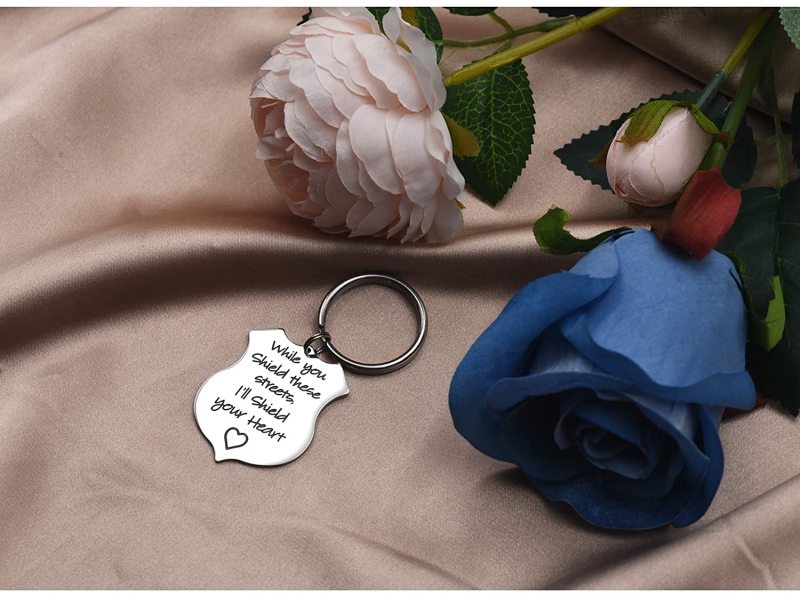 LParkin Police Officer Gift Sheriff Gifts When You Shield These Streets I Will Shield Your Heart/I Am Always with You Come Home Safe to Me Keychain