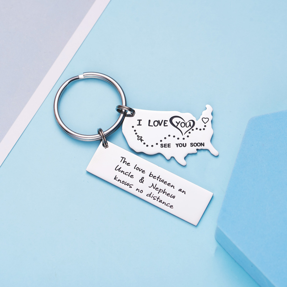 The Love Between a Grandma & Her Grandchildren Knows No Distance Keychain