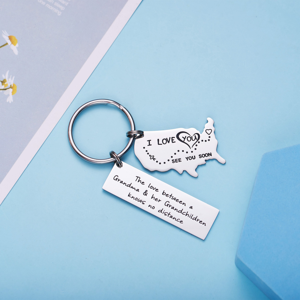 The Love Between a Grandma & Her Grandchildren Knows No Distance Keychain