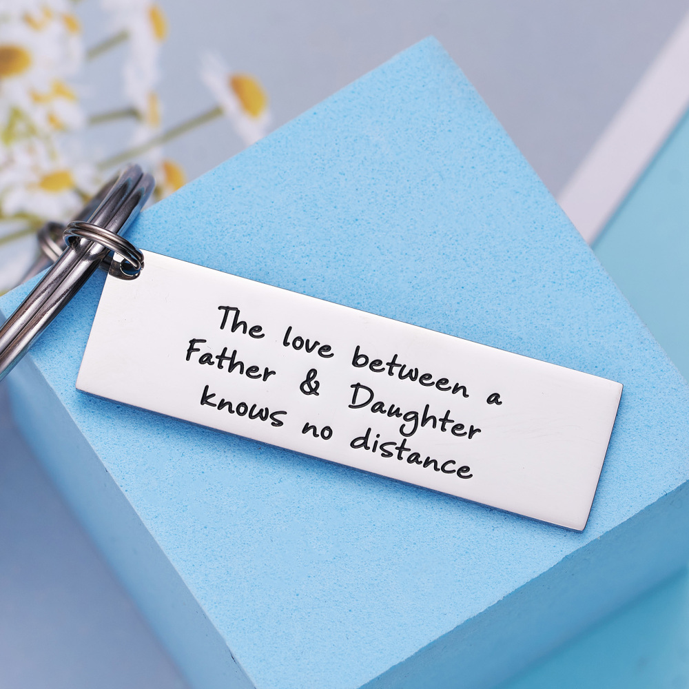 The Love Between a Grandma & Her Grandchildren Knows No Distance Keychain