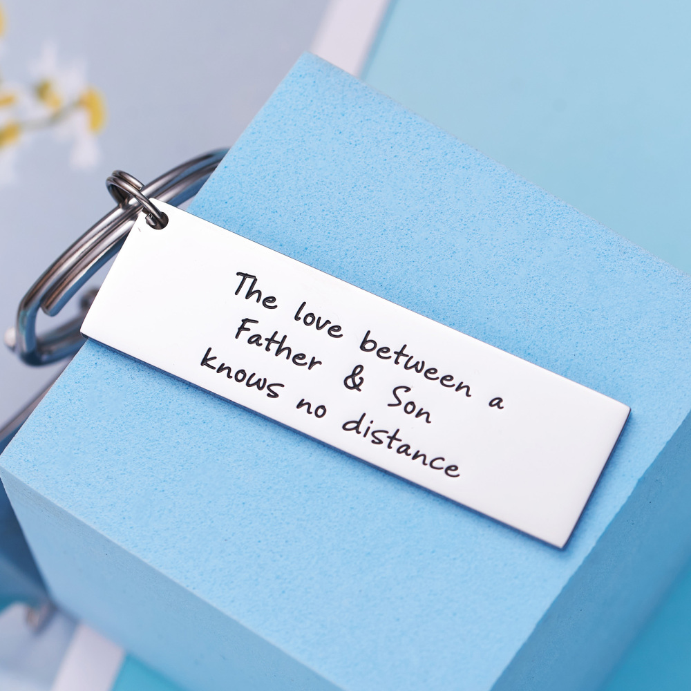 The Love Between a Grandma & Her Grandchildren Knows No Distance Keychain