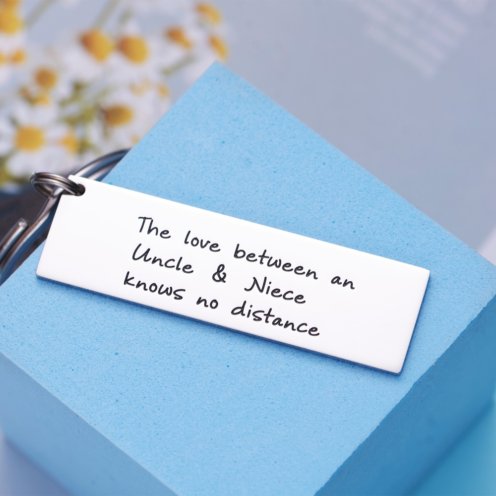 The Love Between a Grandma & Her Grandchildren Knows No Distance Keychain