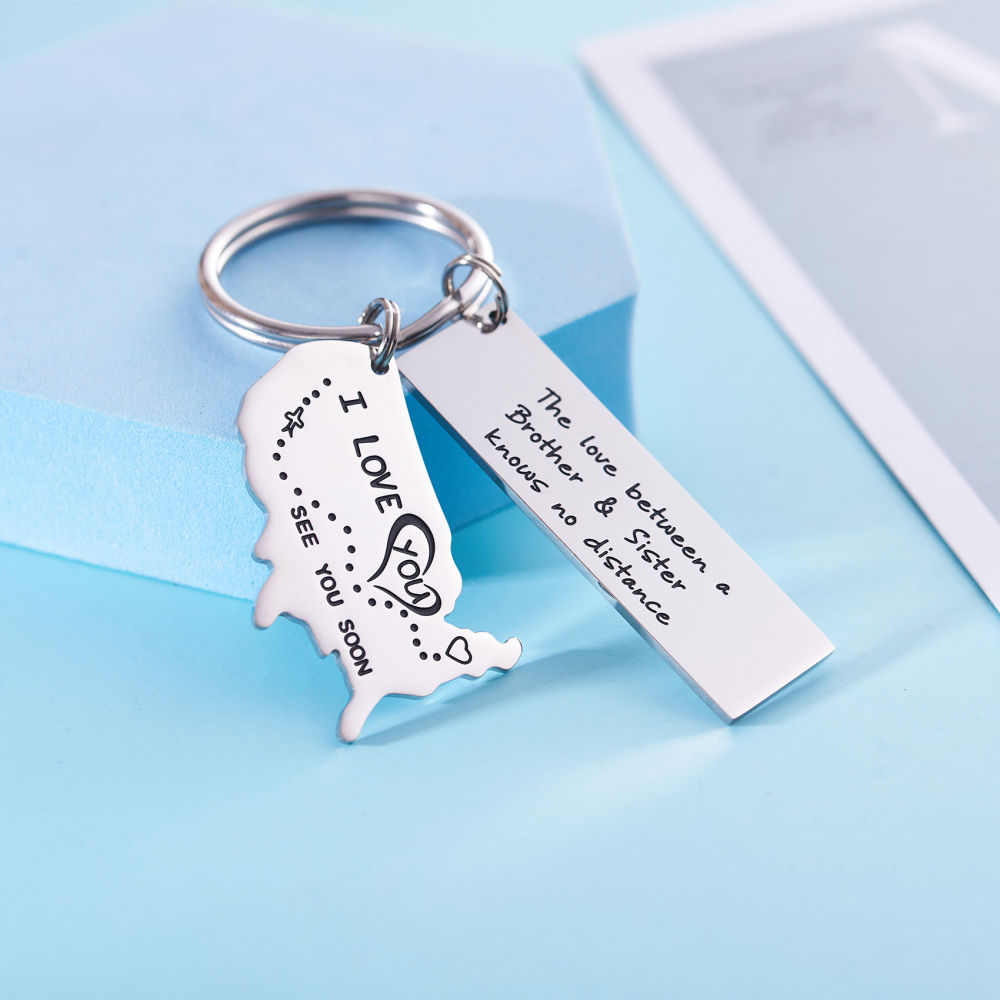 The Love Between a Grandma & Her Grandchildren Knows No Distance Keychain