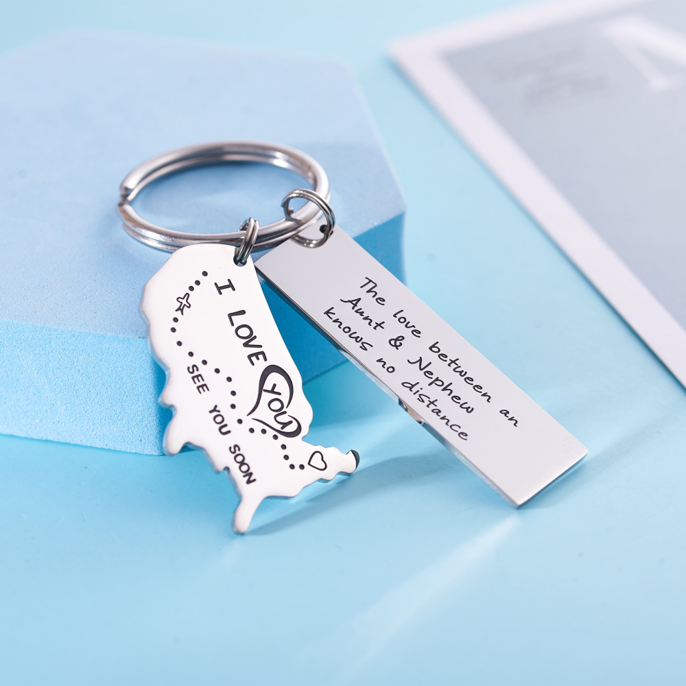 The Love Between a Grandma & Her Grandchildren Knows No Distance Keychain
