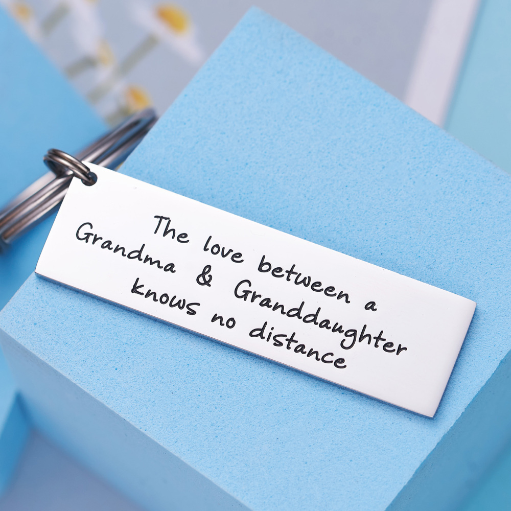 The Love Between a Grandma & Her Grandchildren Knows No Distance Keychain