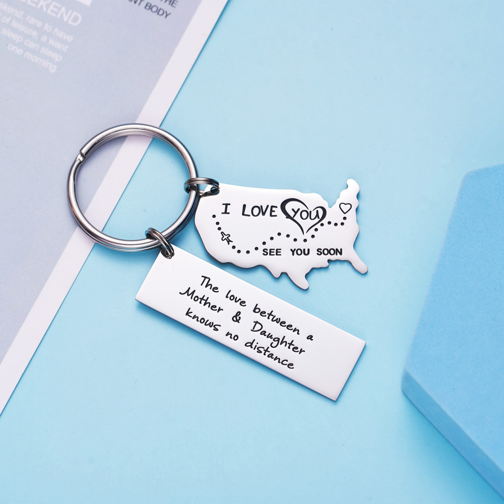 The Love Between a Grandma & Her Grandchildren Knows No Distance Keychain