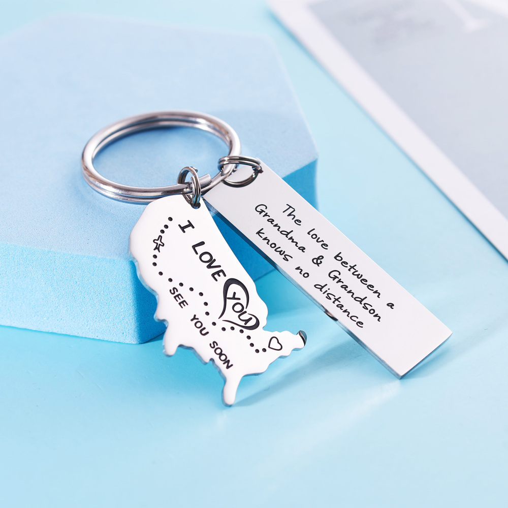 The Love Between a Grandma & Her Grandchildren Knows No Distance Keychain