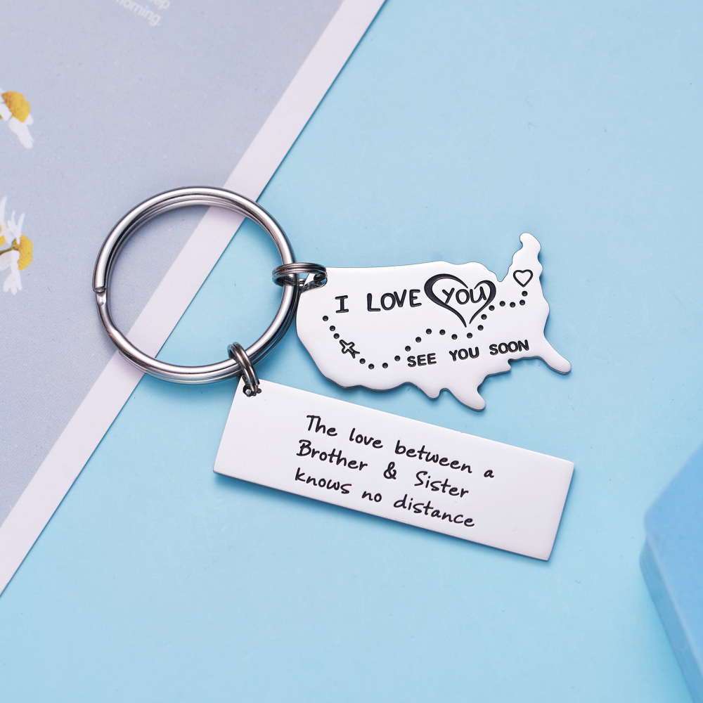 The Love Between a Grandma & Her Grandchildren Knows No Distance Keychain