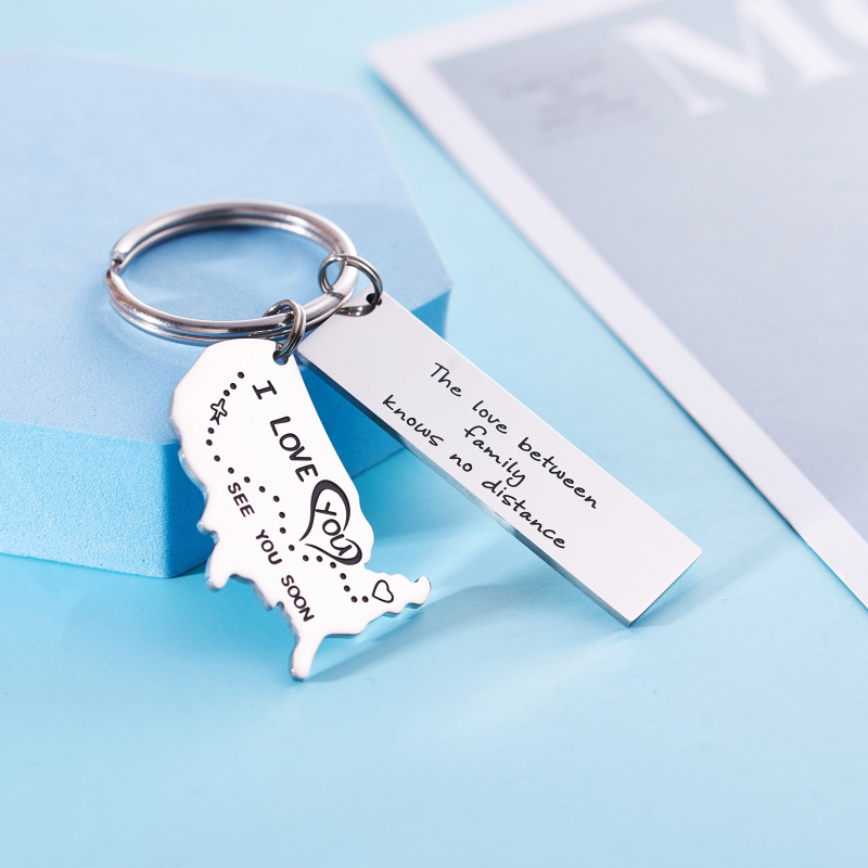 The Love Between a Grandma &amp; Her Grandchildren Knows No Distance Keychain