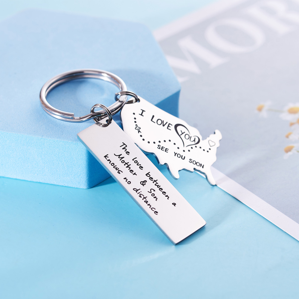 The Love Between a Grandma & Her Grandchildren Knows No Distance Keychain