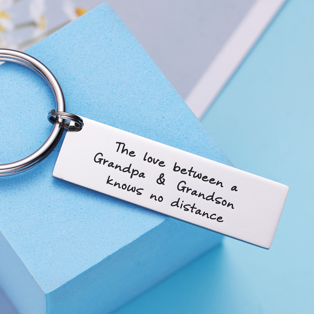 The Love Between a Grandma & Her Grandchildren Knows No Distance Keychain