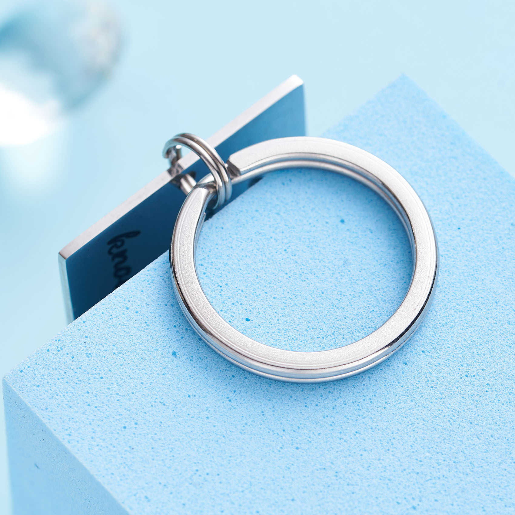 LParkin Father Daughter Long Distance Keychain Gifts - The Love Between Father Daughter Knows No Distance Keychains Keyring Gift Father