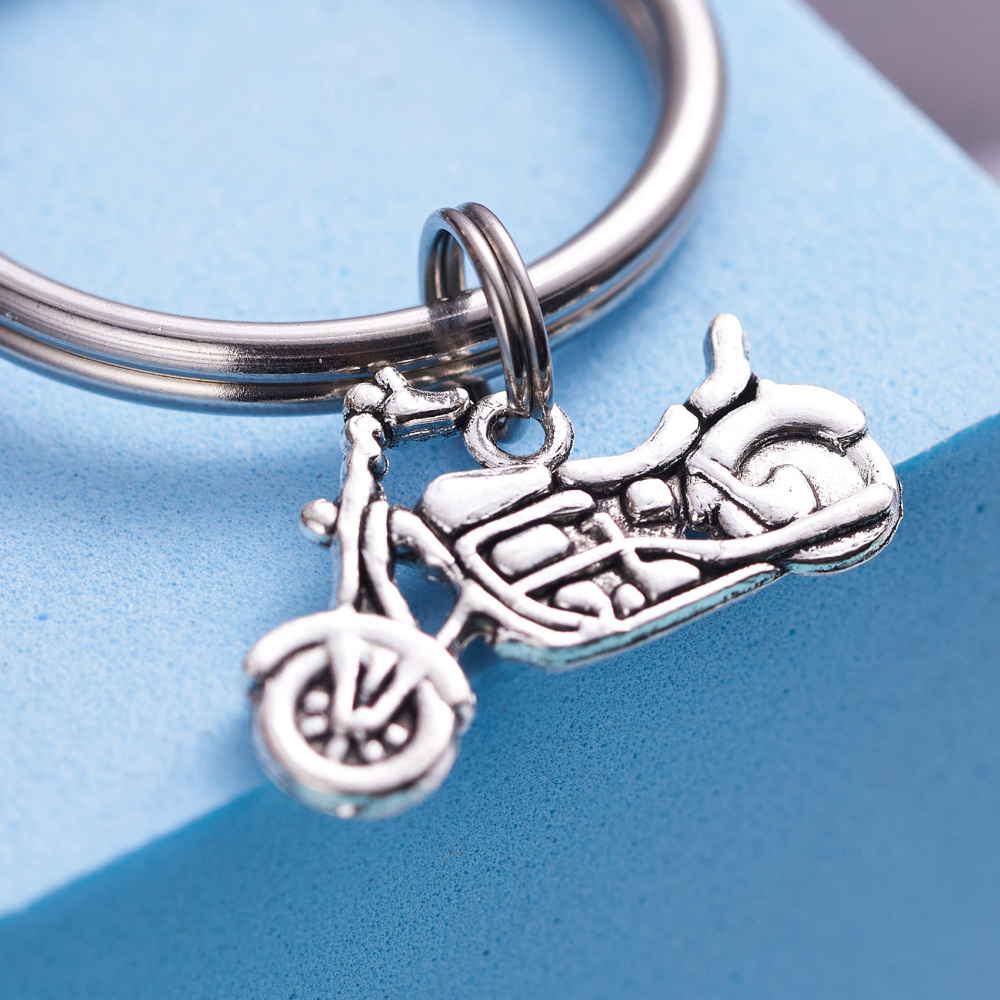 LParkin Ride Safe Daddy Keychain Motorcycle Gift Dad Keychain I Love You Daddy Keychains Gift from Kids Gift for Dad Motorcycles