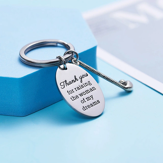 LParkin Father of The Bride Keychain Thank You for Raising The Woman of My Dreams Gift for Father of The Bride