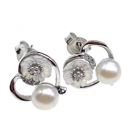 Pearl Earring - L48