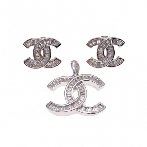 Double C shape Stud Earring and Pendant Set -L42