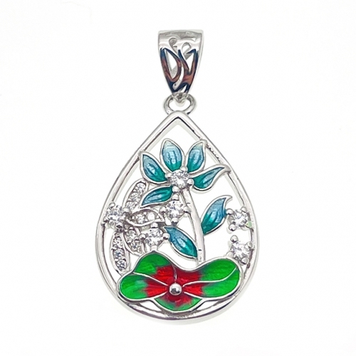 Enamel pendant with Flower design - L32