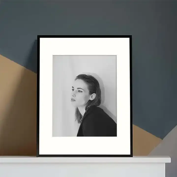 Customized Aluminum Photo Frame Black Metal Picture Frame