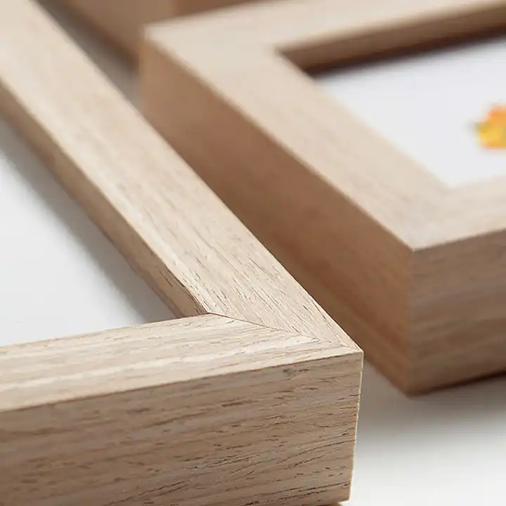 Customized Picture Frame with Real Glass, Natural Wood Grain Photo Frame