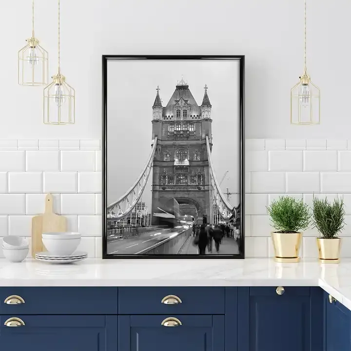 Wholesale Plastic Picture Frame 11x14", 12x16", 16x20", 18x24", 24x36" Poster Frame