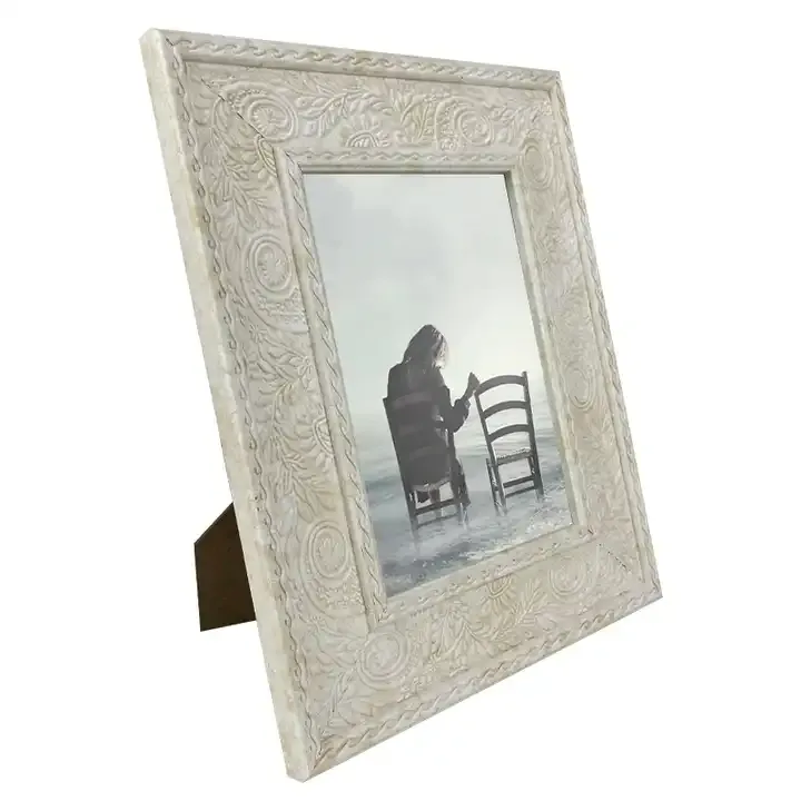 Customized Retro Picture Frame Embossed Plastic Photo Frame
