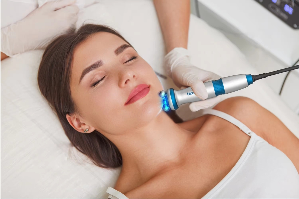 NEW 5 Level EMS RF Facial Lifting Micro-current Anti-aging Beauty Device LED Blue Light Skincare 360 Degree Rotary Massager T6