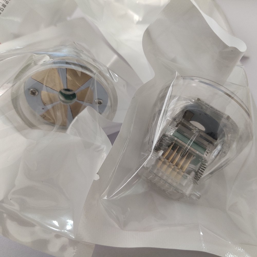 Like Fan Gold Plated Replacement 10/25/64/nano Pins Disposable Gold RF Needle Cartridges Tips for Microneedle RF Machine