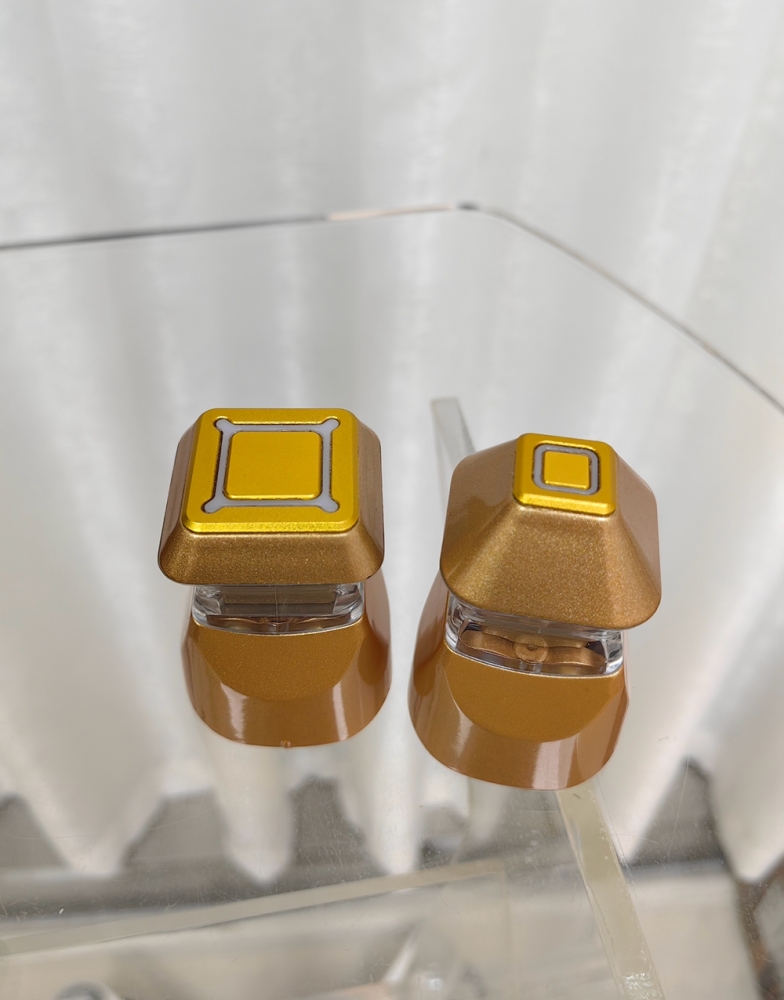 Newest Fractional RF System Eye Lines Dark Circles Anti Aging Face Lifting Skin Tightening Machine