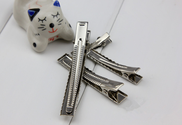METAL CLIPS One Piece