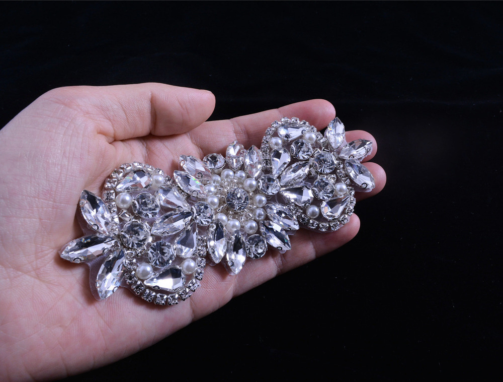 SM156 Crystal Diamante  Rhinestone Applique 1 Piece