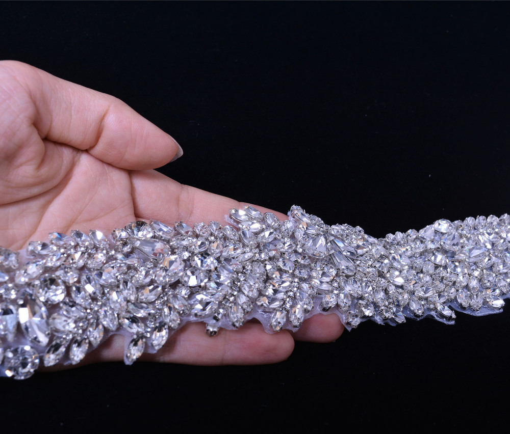 SM151 Crystal Diamante  Applique Chain 1 Piece