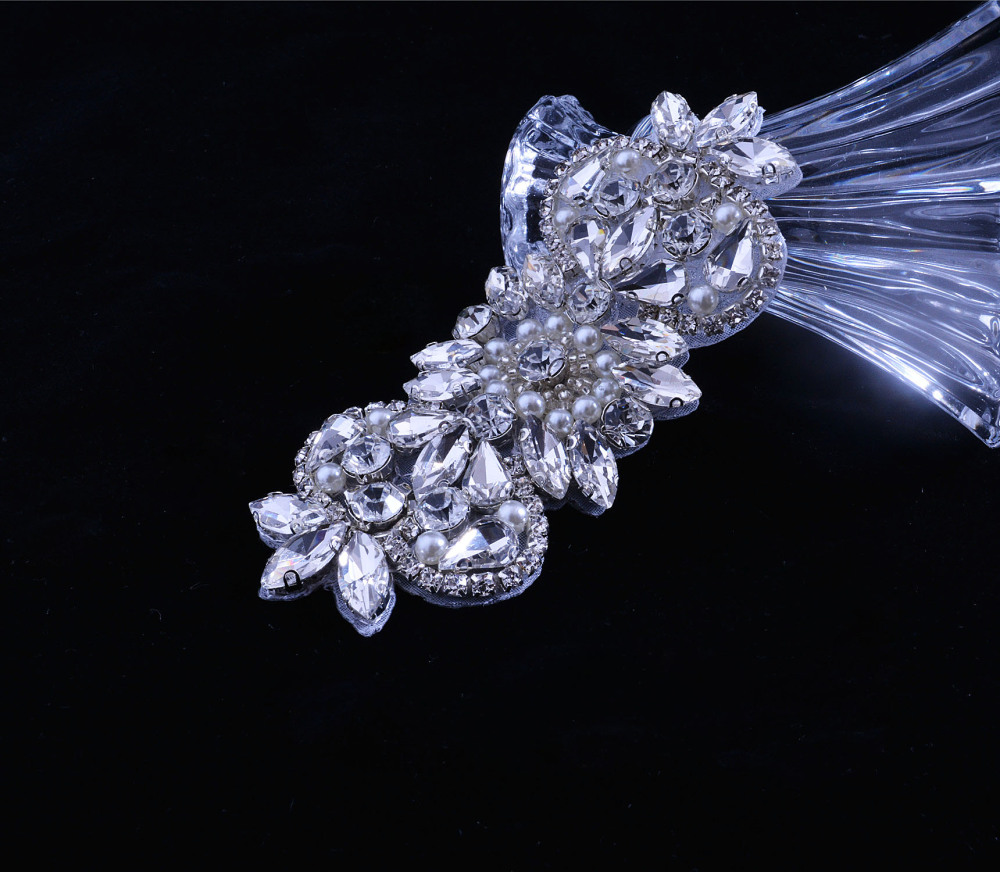 SM156 Crystal Diamante  Rhinestone Applique 1 Piece