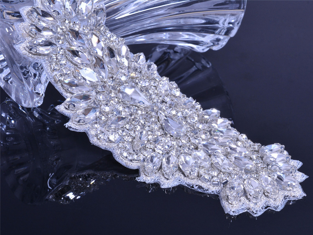 SM157 Crystal Diamante  Rhinestone Applique 1 Piece